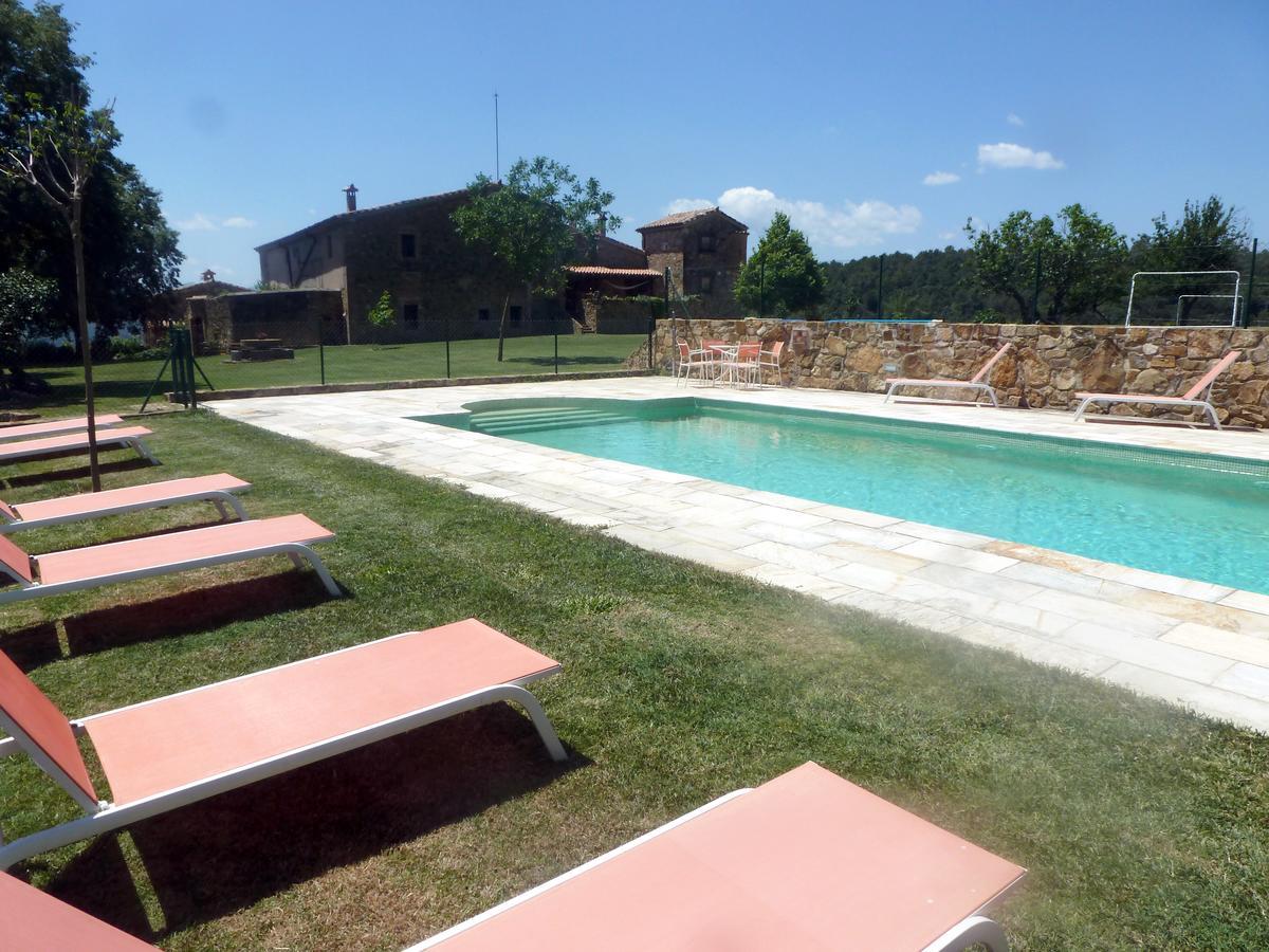 Can Mahola Beuda Bagian luar foto